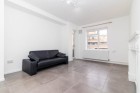 Newly refurbished 3 bedroom flat in Old Street