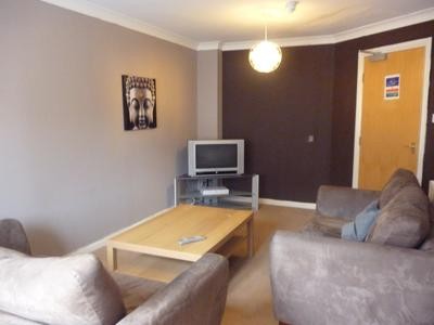 4 Bed Larch Street Dundee Pads For Students